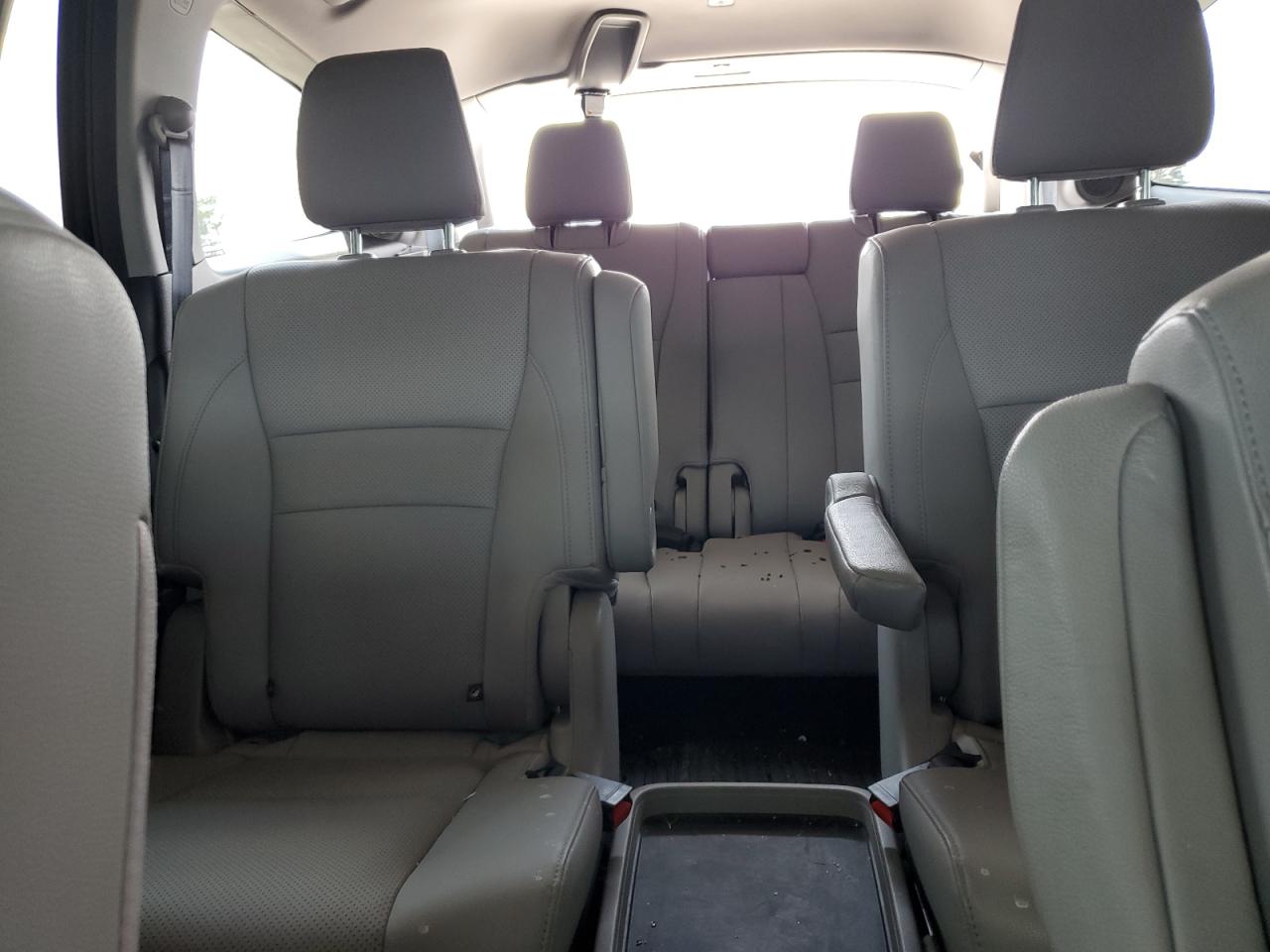 2017 Honda Pilot Elite VIN: 5FNYF6H05HB095578 Lot: 69305945