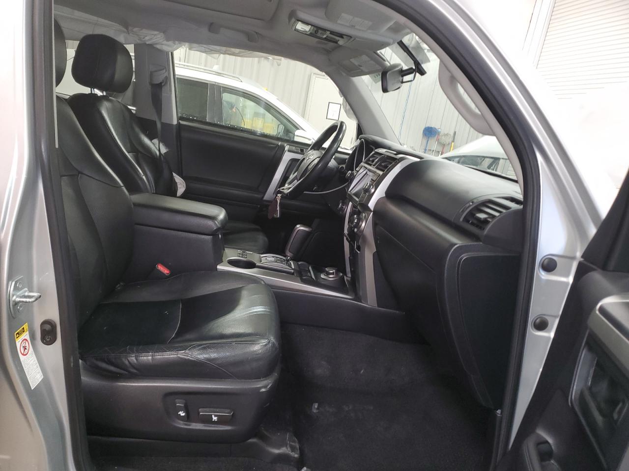 2011 Toyota 4Runner Sr5 VIN: JTEBU5JR4B5048271 Lot: 68169295