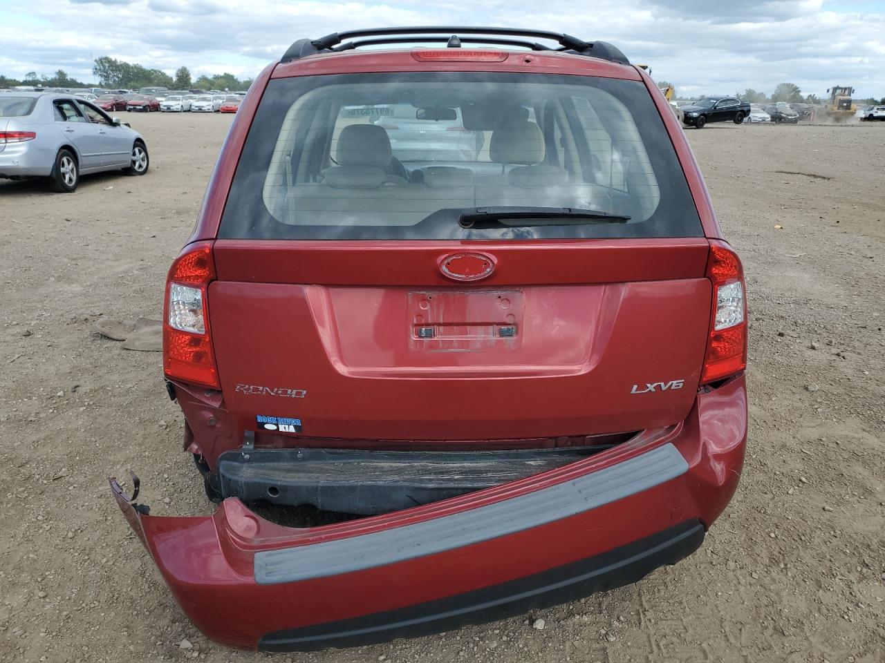 2008 Kia Rondo Lx VIN: KNAFG526987166361 Lot: 69773375