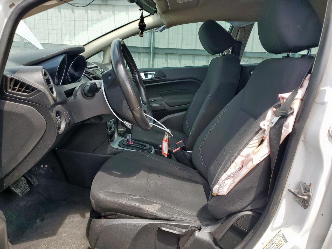 2015 Ford Fiesta Se VIN: 3FADP4EJ5FM136285 Lot: 69809695