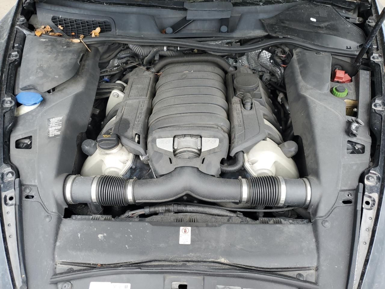 2013 Porsche Cayenne Gts VIN: WP1AD2A23DLA74424 Lot: 68009385