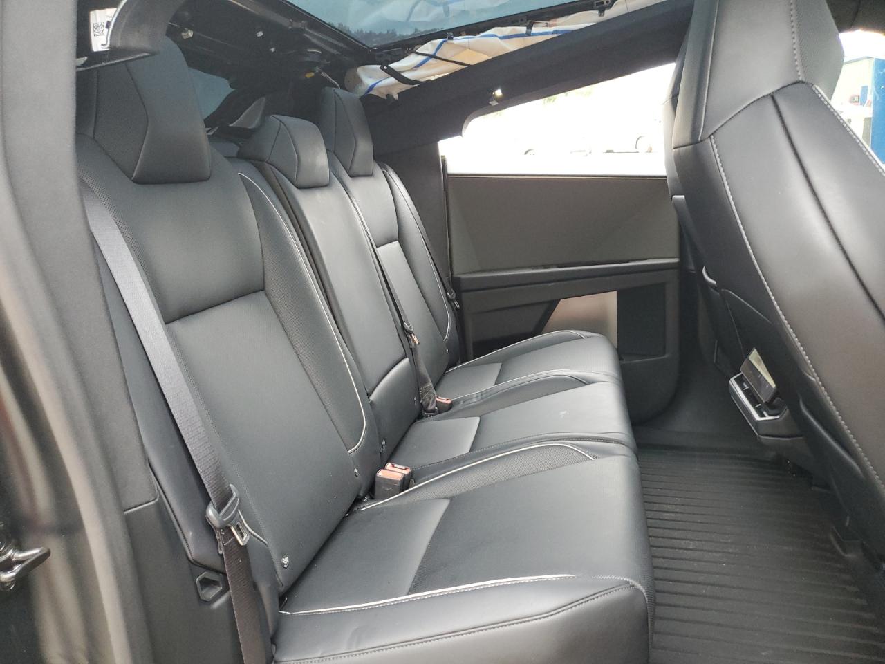 2024 Tesla Cybertruck VIN: 7G2CEHEE3RA048554 Lot: 69672765