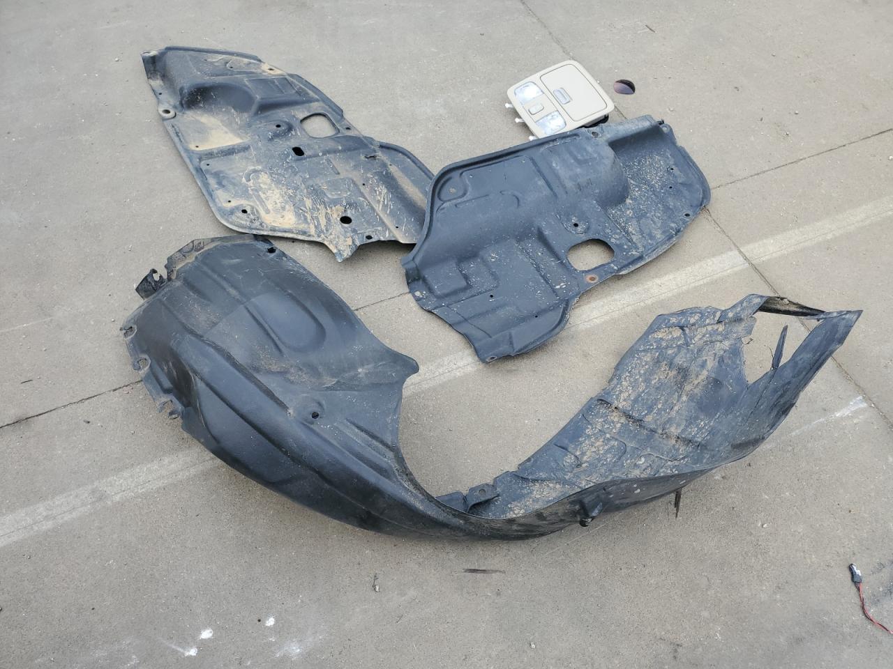 2005 Toyota Camry Le VIN: 4T1BE32K95U567703 Lot: 70098995