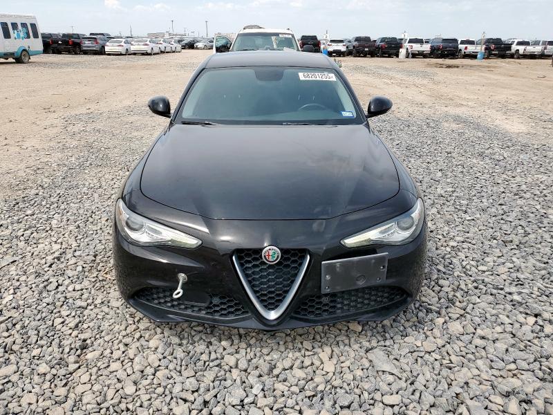  ALFA ROMEO GIULIA 2018 Black