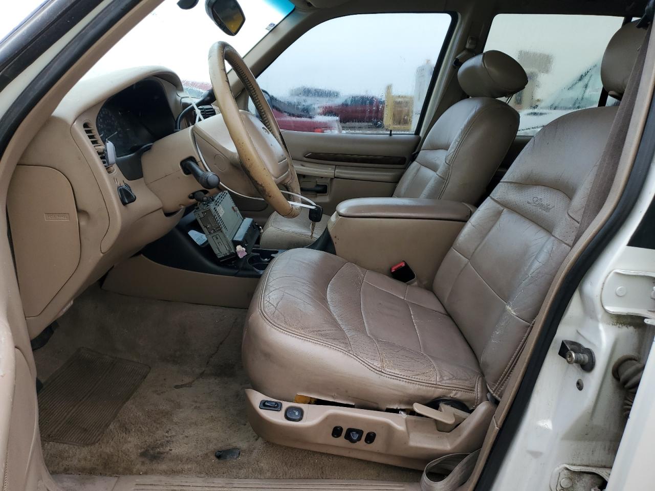 2004 Ford Explorer Limited VIN: 1FMZU75E5YZA76437 Lot: 70411545