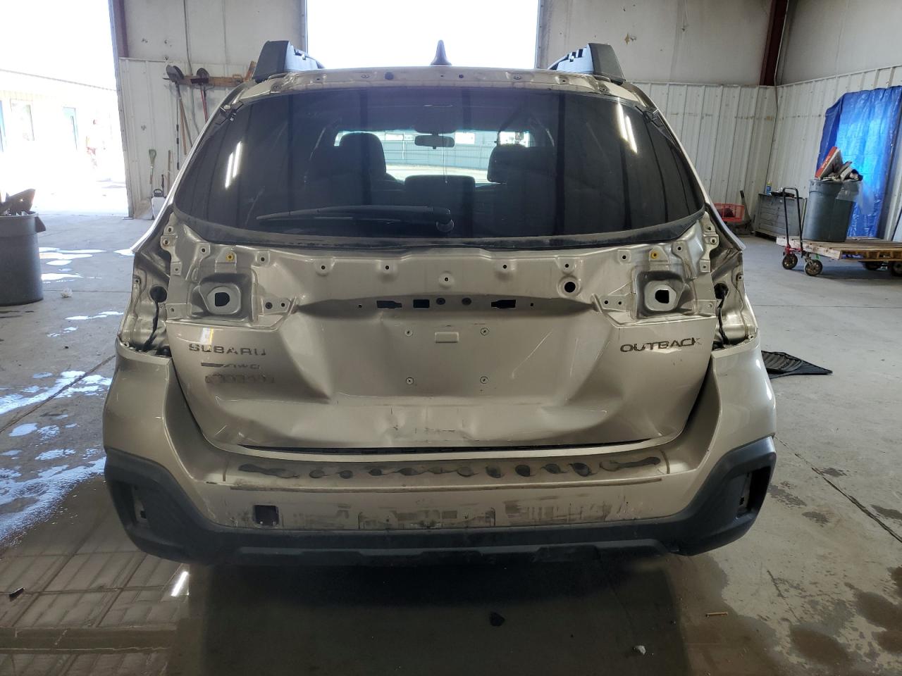 2018 Subaru Outback 2.5I Premium VIN: 4S4BSACC9J3231778 Lot: 68453275