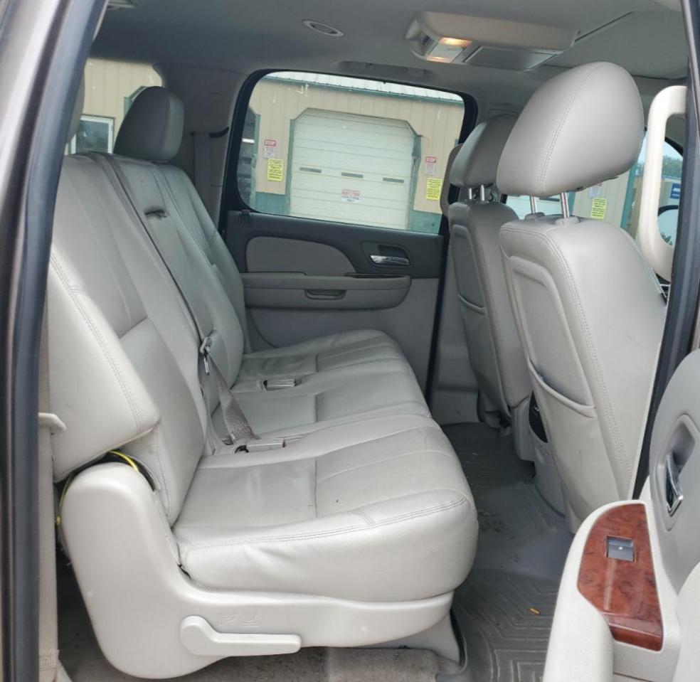 2013 Chevrolet Suburban K1500 Lt VIN: 1GNSKJE79DR107572 Lot: 68145015