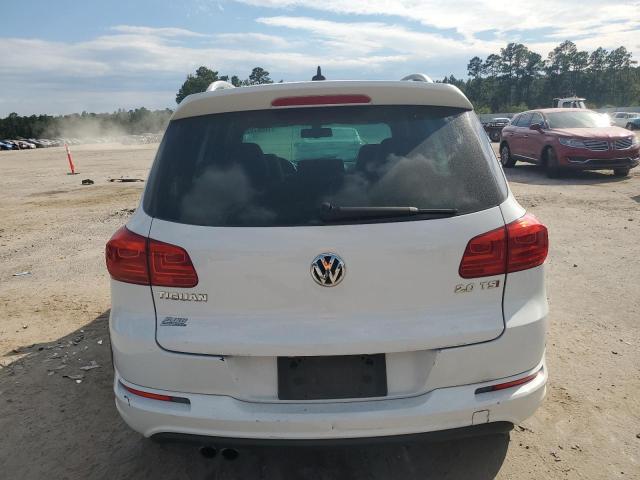  VOLKSWAGEN TIGUAN 2015 Biały