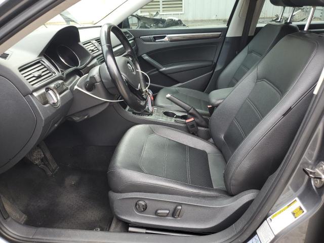  VOLKSWAGEN PASSAT 2016 Серый
