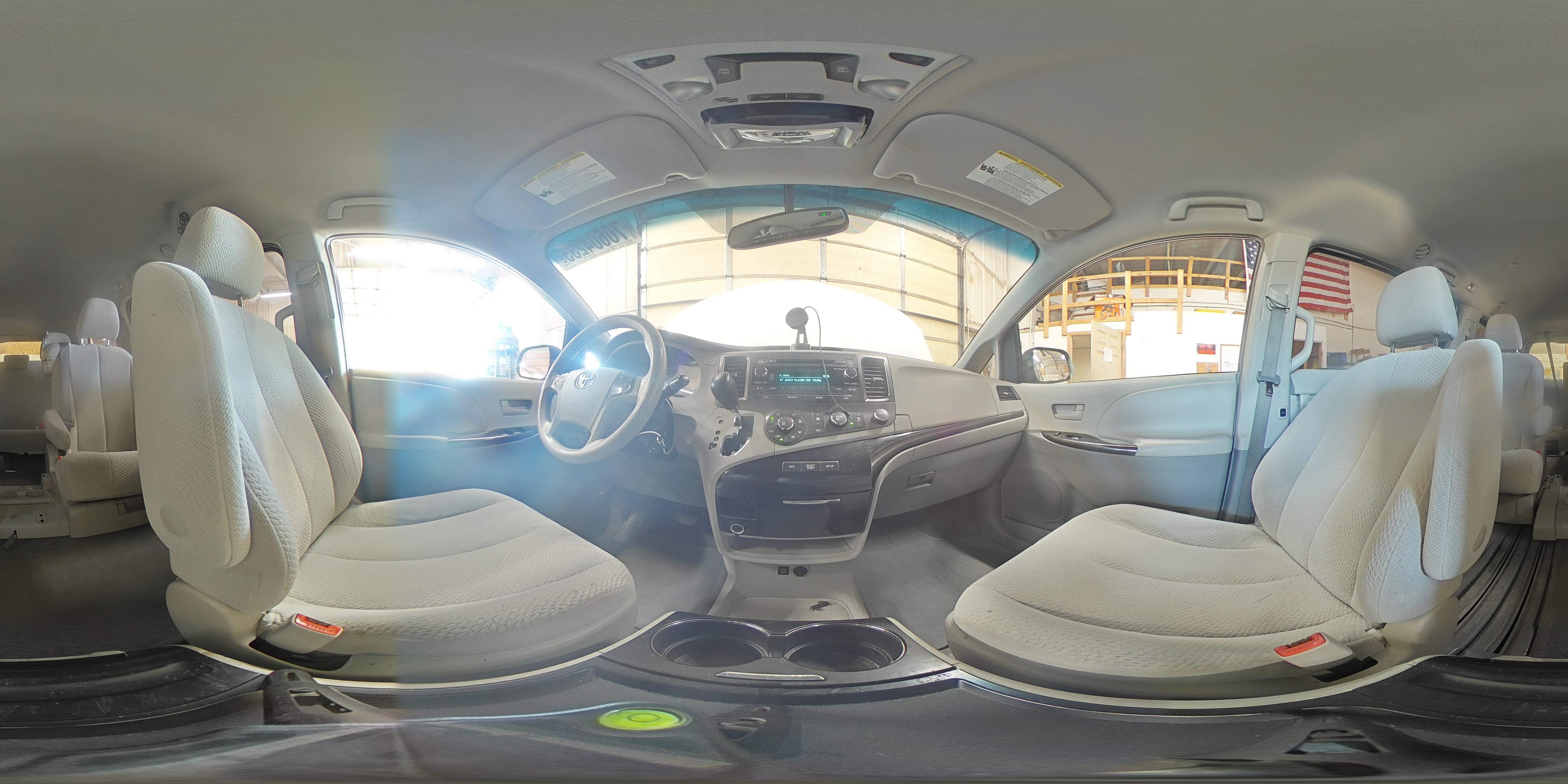 2011 Toyota Sienna Le VIN: 5TDKK3DC4BS139010 Lot: 70604235