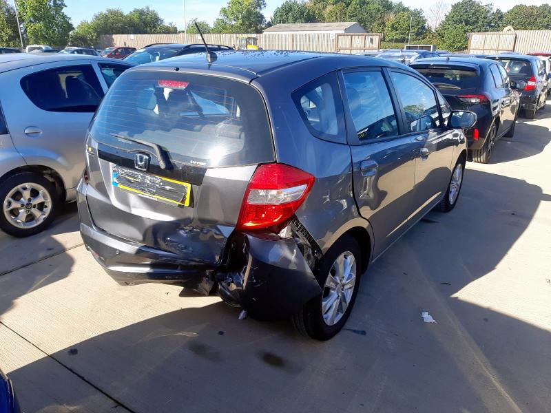 2012 HONDA JAZZ ES