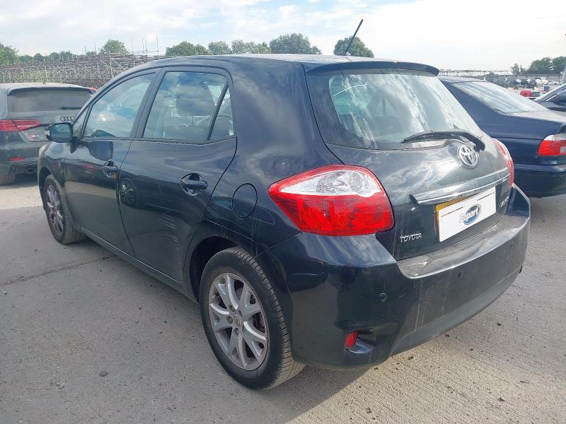 2011 TOYOTA AURIS TR