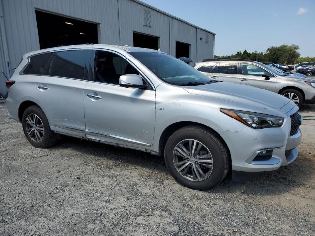  INFINITI QX60 2016 Srebrny