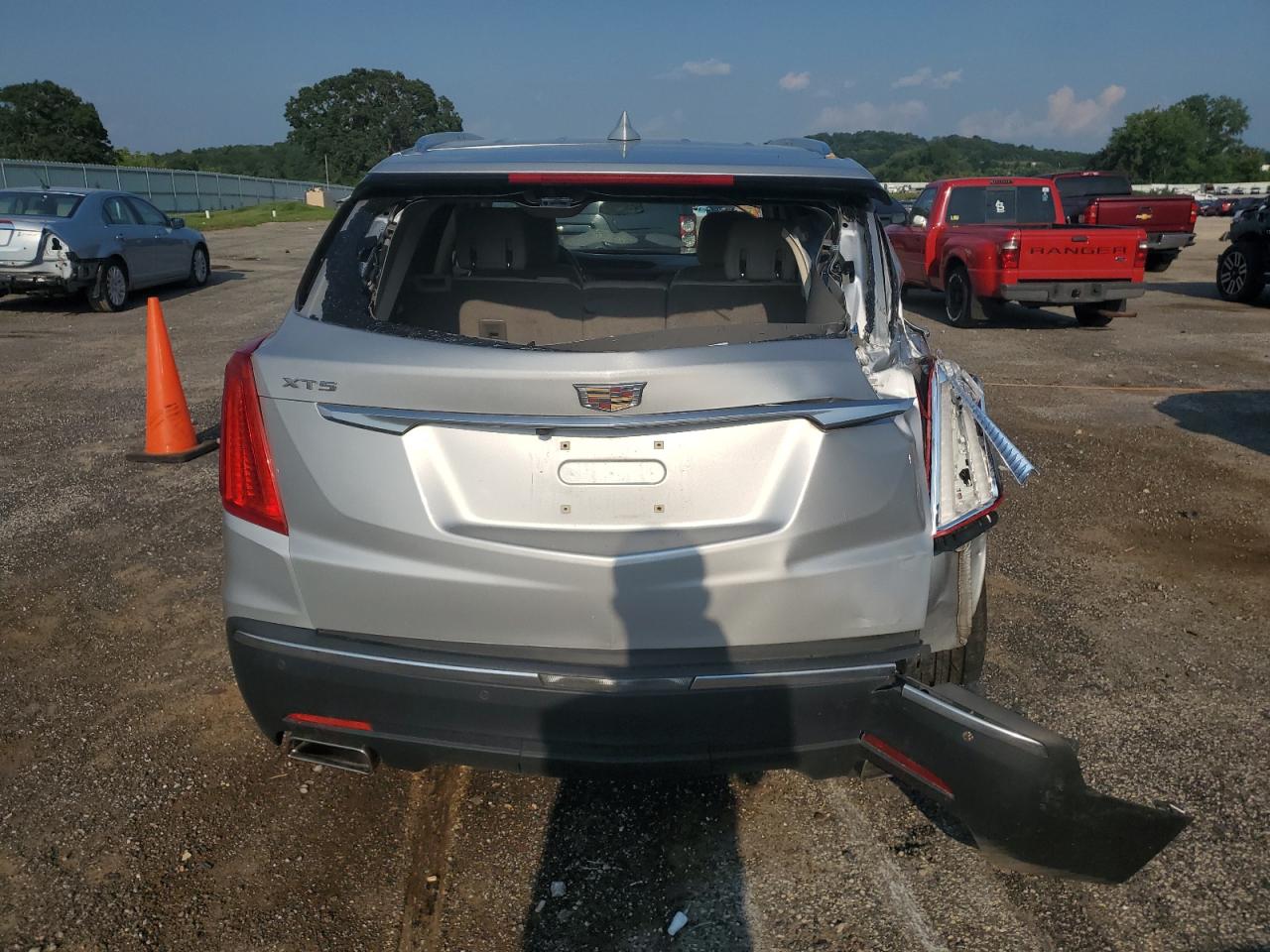 2017 Cadillac Xt5 Luxury VIN: 1GYKNBRS3HZ120273 Lot: 68296865
