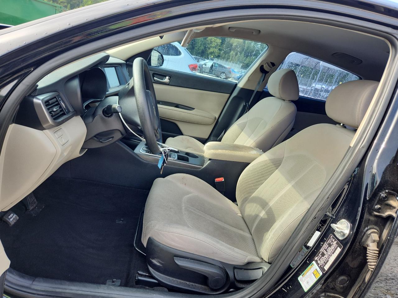 2018 Kia Optima Lx VIN: 5XXGT4L39JG261324 Lot: 69426525