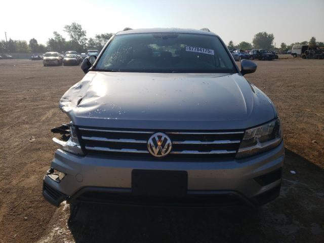  VOLKSWAGEN TIGUAN 2021 Серебристый