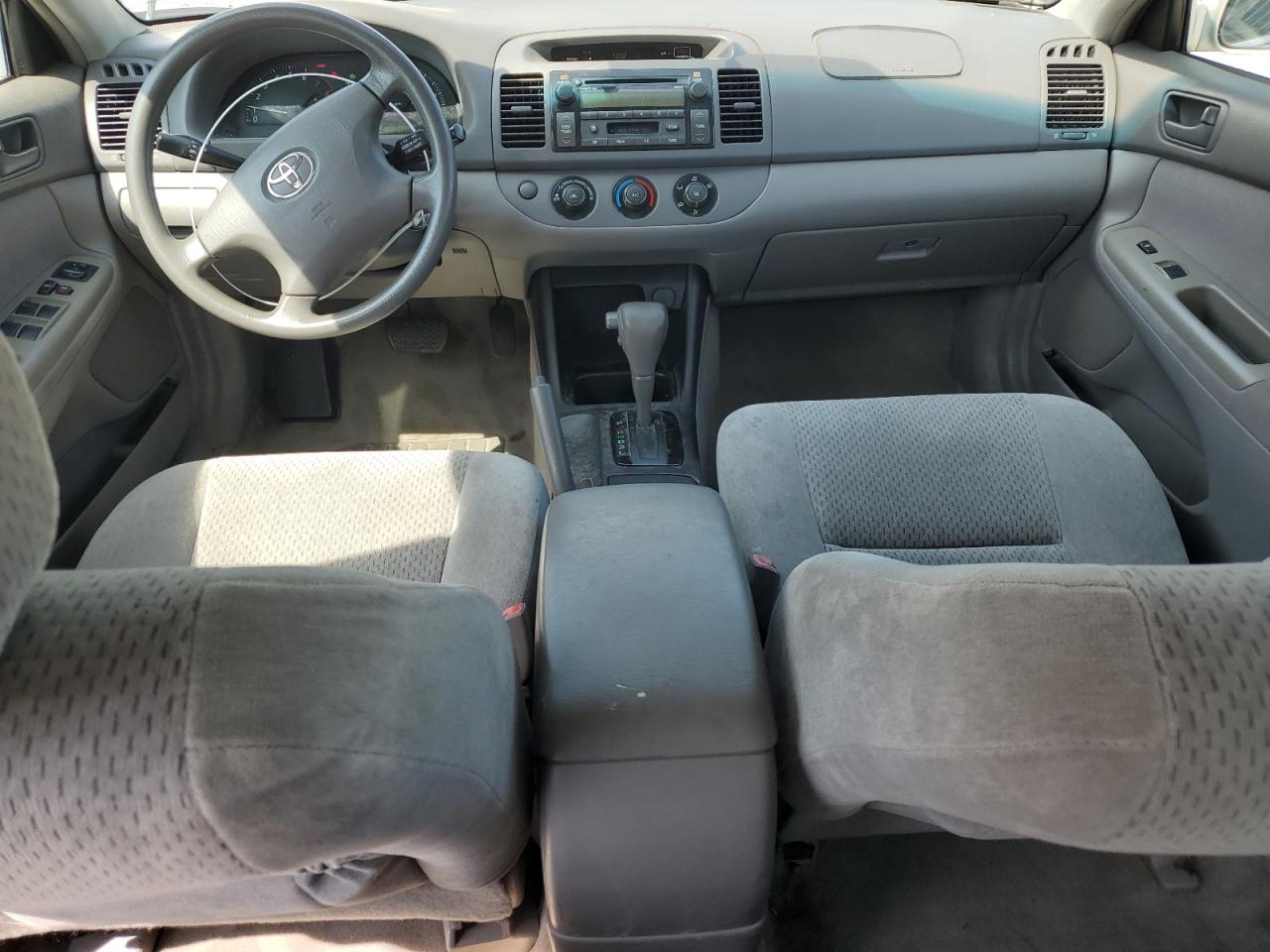 2004 Toyota Camry Le VIN: 4T1BE32K04U292835 Lot: 68074235