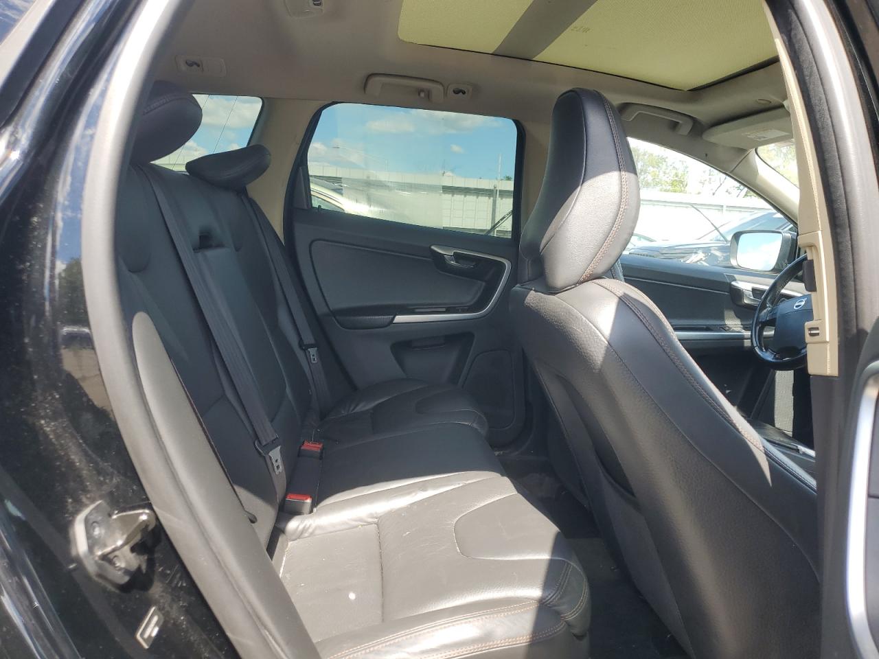 2010 Volvo Xc60 3.2 VIN: YV4960DL5A2101581 Lot: 67280515