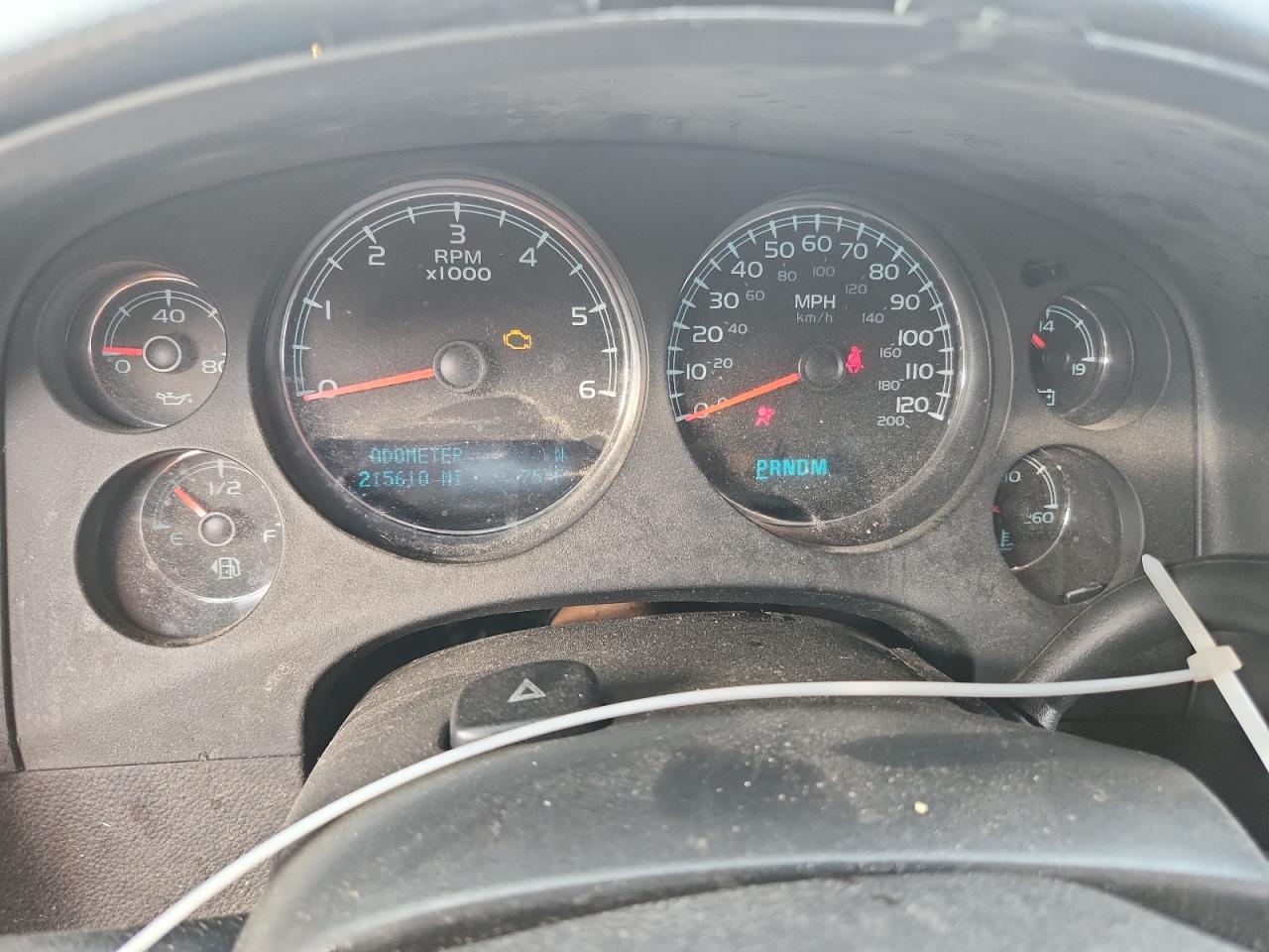 2010 Chevrolet Suburban C1500 Ls VIN: 1GNUCHE01AR192033 Lot: 70484255