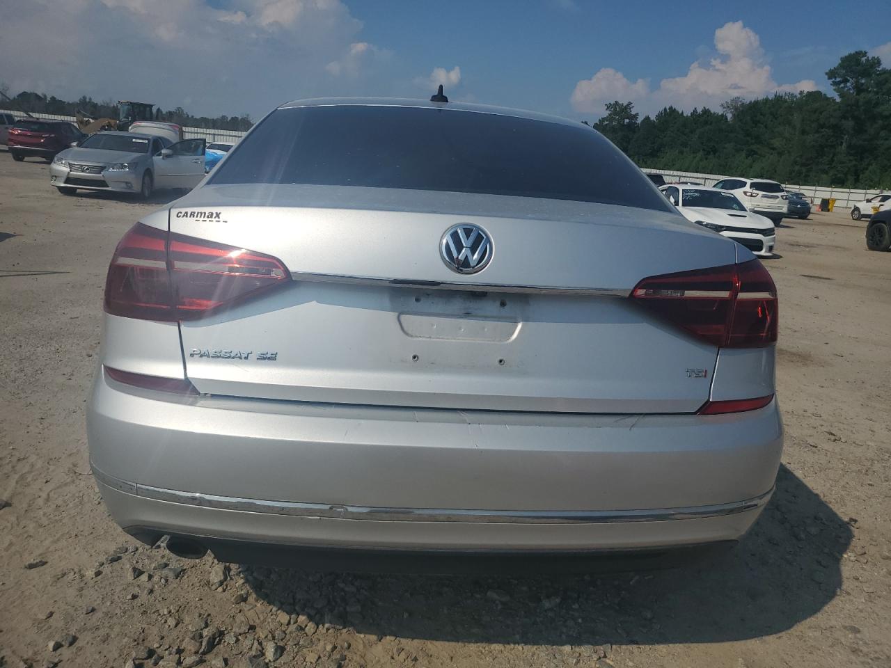 2018 Volkswagen Passat Se VIN: 1VWBA7A33JC027195 Lot: 69413895