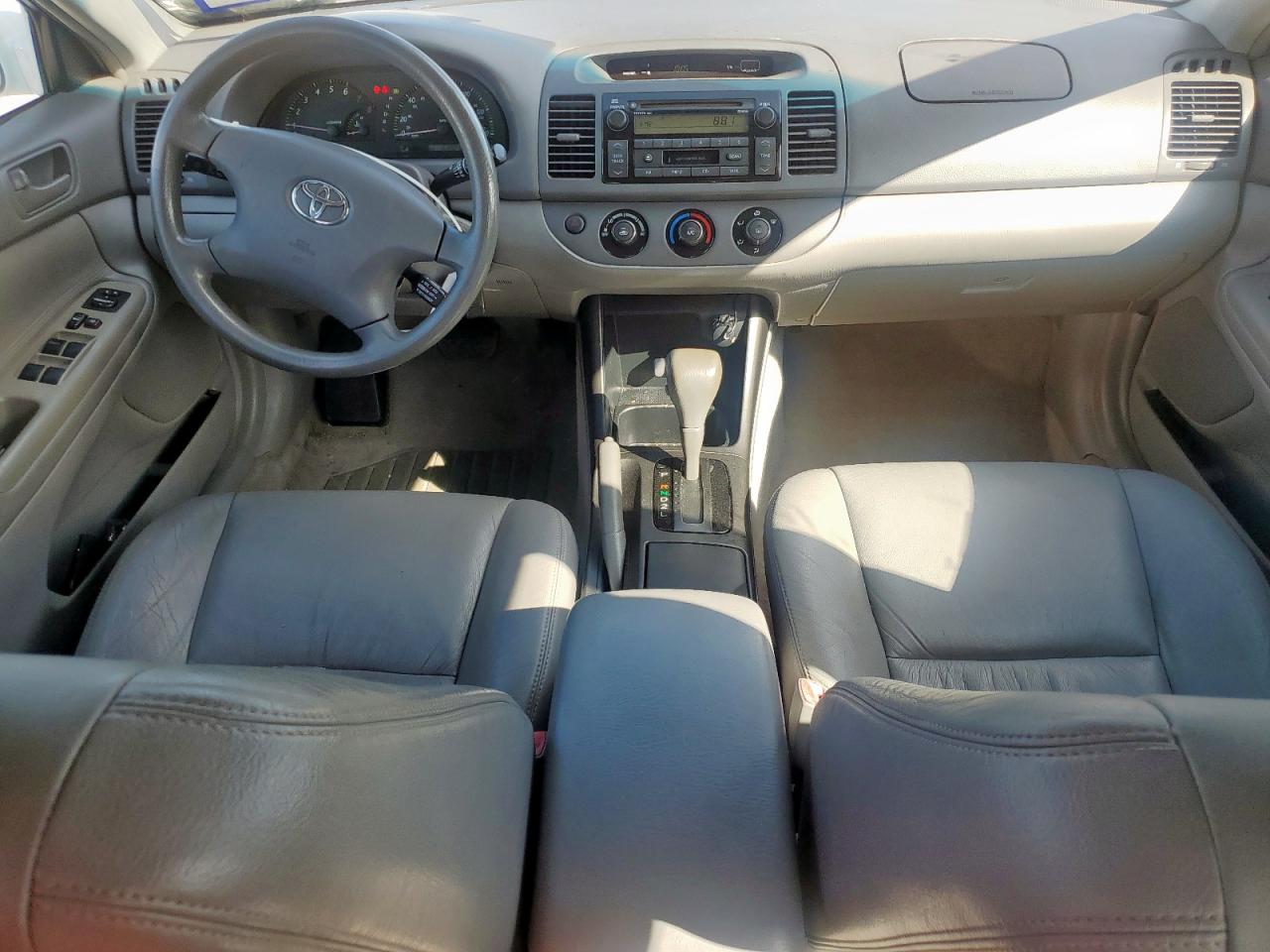 2004 Toyota Camry Le VIN: 4T1BE30K74U331794 Lot: 69005995