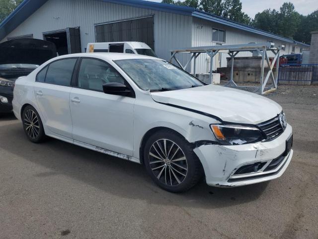 2016 VOLKSWAGEN JETTA SPORT