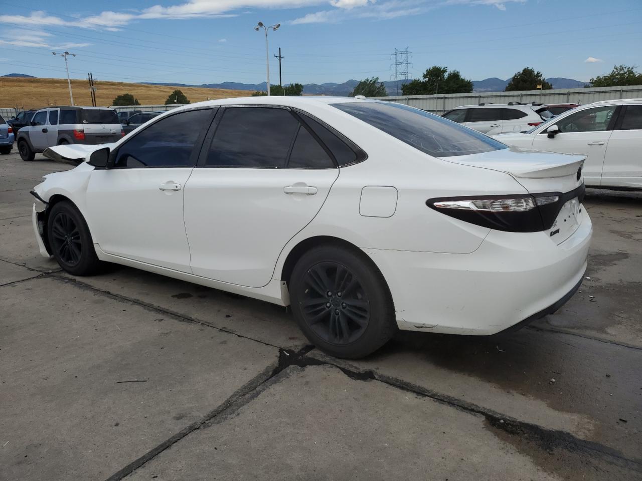 2015 Toyota Camry Le white null gas 4T1BF1FKXFU932547 photo #3