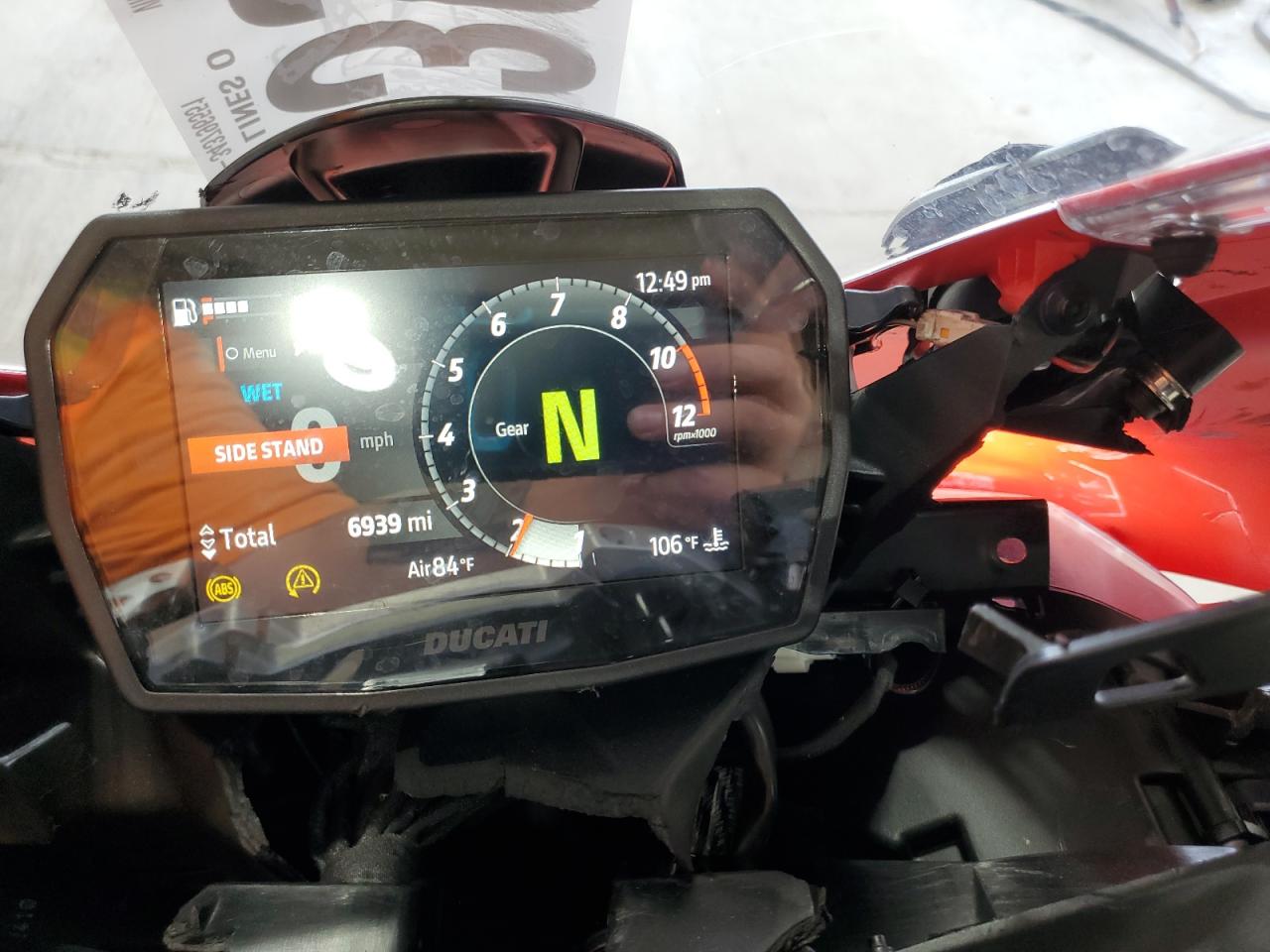 2025 Ducati Panigale V2 VIN: ZDMHAU8T5SB000464 Lot: 67539825