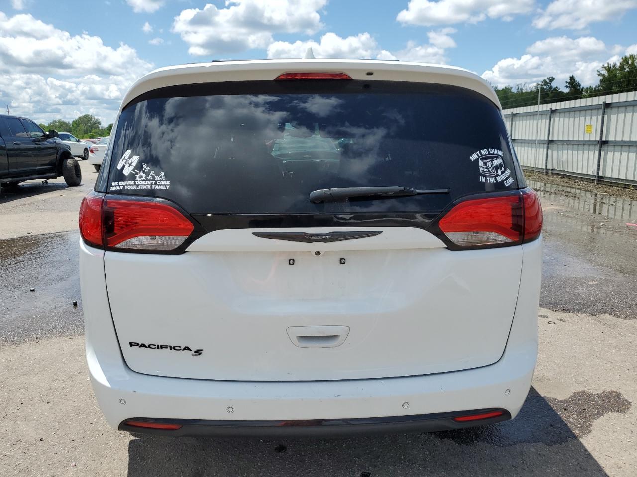 2019 Chrysler Pacifica Touring L Plus VIN: 2C4RC1EG5KR599822 Lot: 68004835