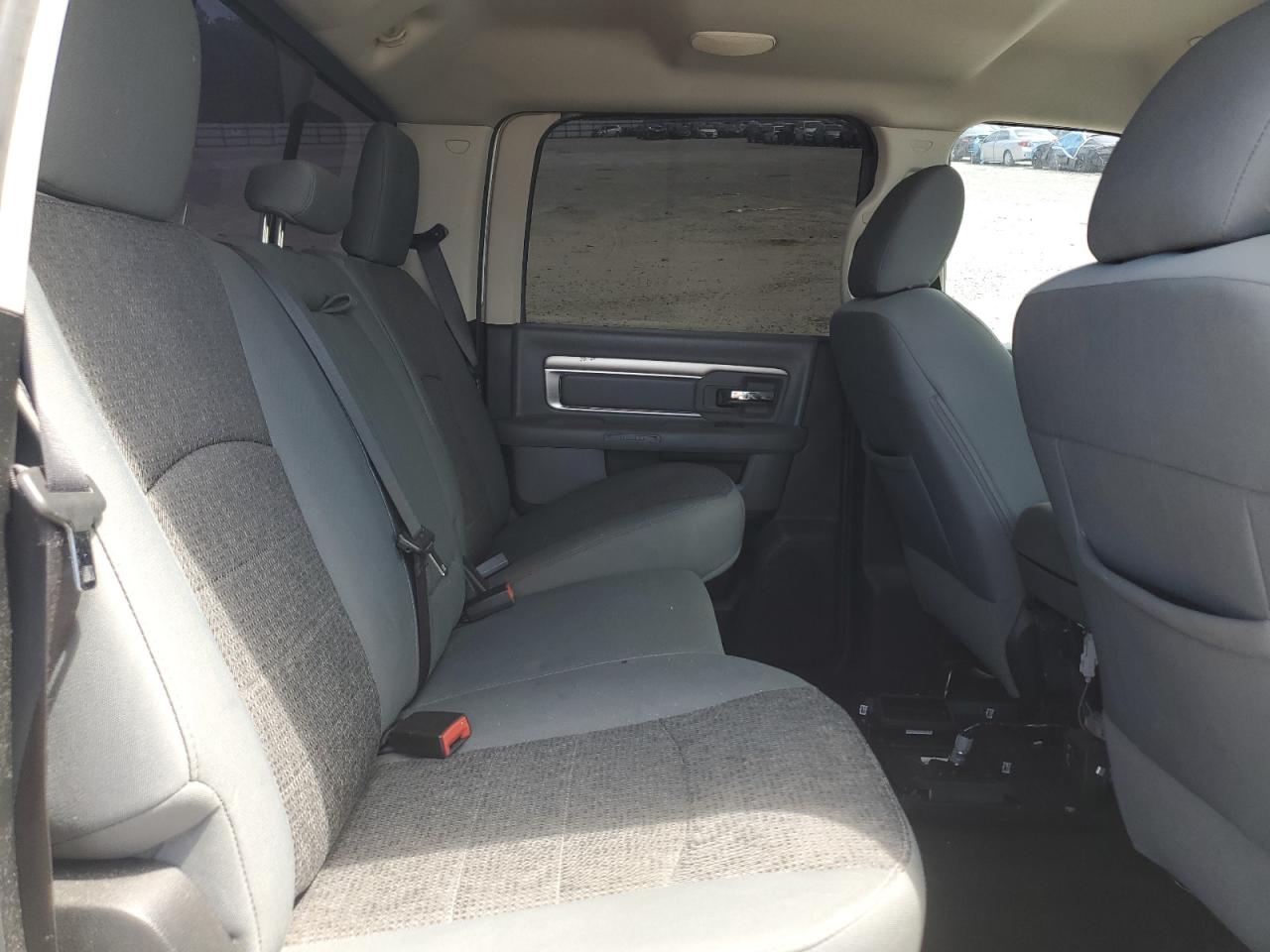 2017 Ram 1500 Slt VIN: 3C6RR7LT1HG523117 Lot: 70499445