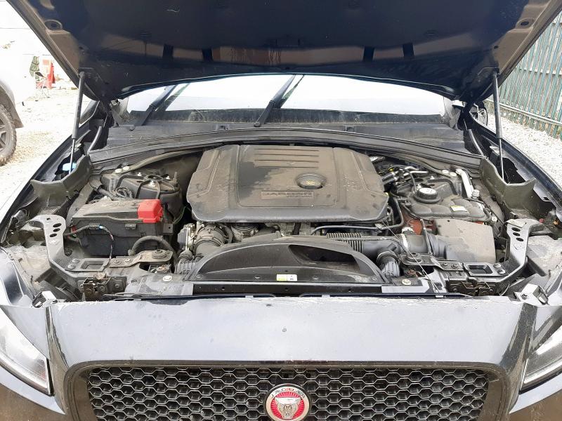 2018 JAGUAR F-PACE R-SPORT D AUTO 