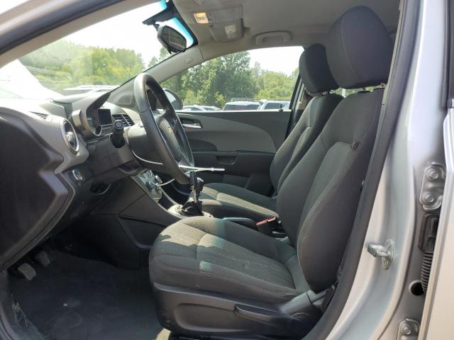 Hatchbacks CHEVROLET SONIC 2015 Srebrny