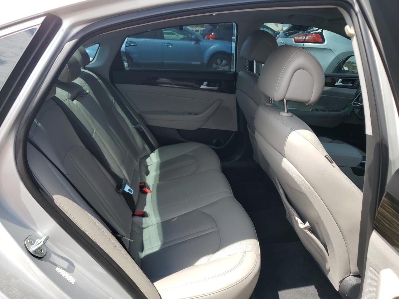 2016 Hyundai Sonata Hybrid VIN: KMHE34L15GA014792 Lot: 70359025