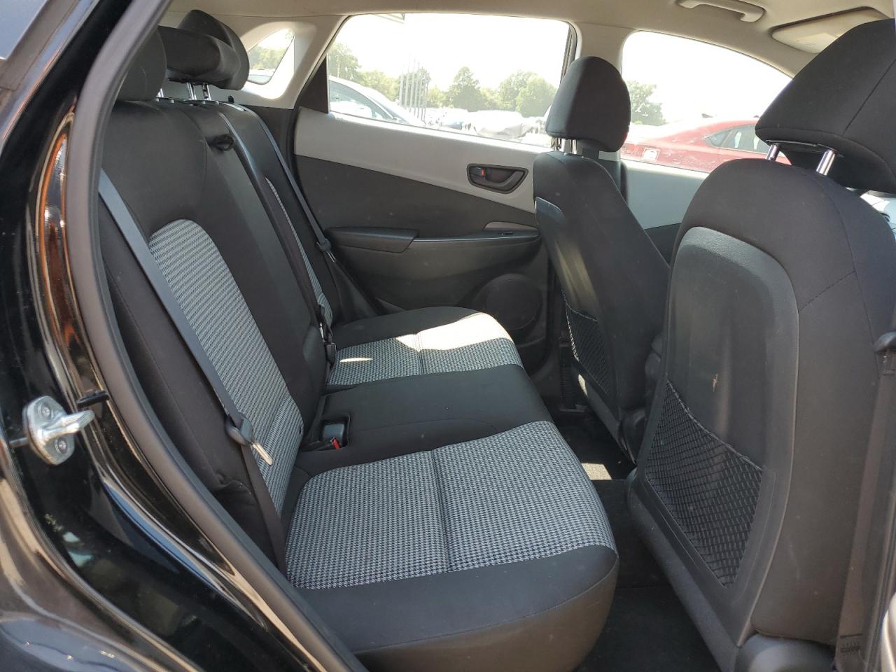 2019 Hyundai Kona Se VIN: KM8K12AAXKU318790 Lot: 70233315