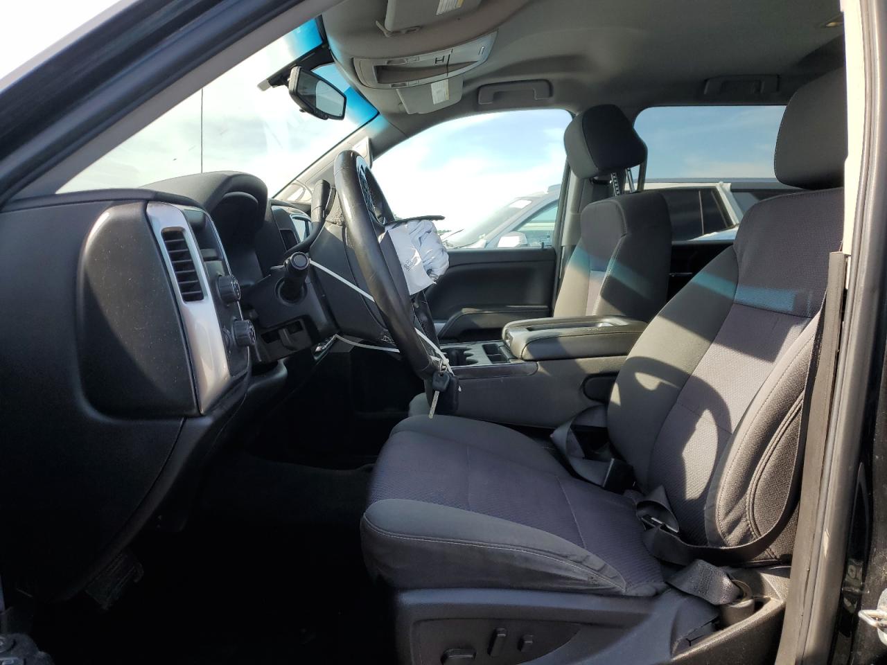 2018 Chevrolet Silverado K1500 Lt VIN: 3GCUKREC5JG389461 Lot: 69949985