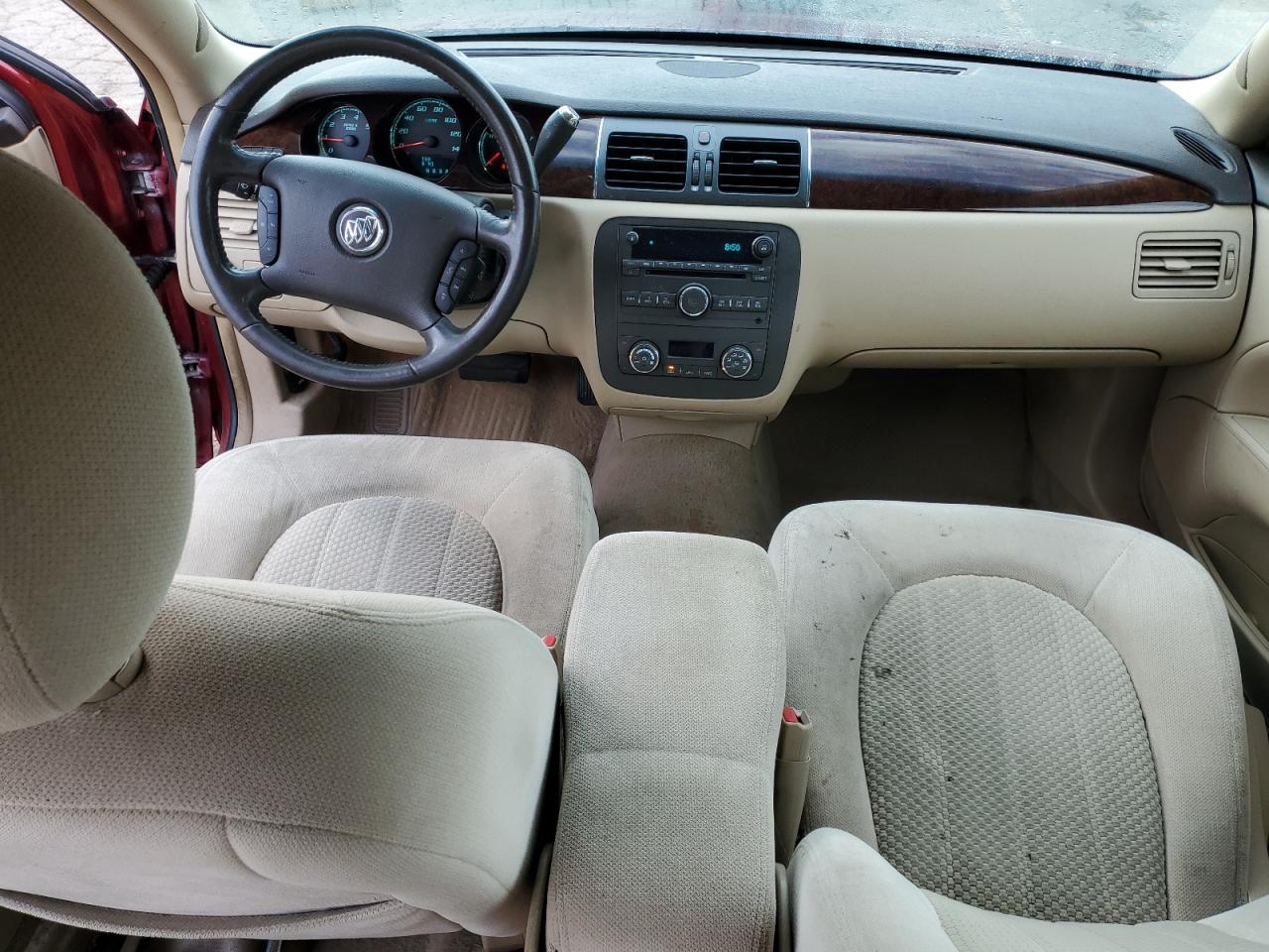 1G4HA5EM3BU134002 BUICK LUCERNE 2011 RED Photo 8