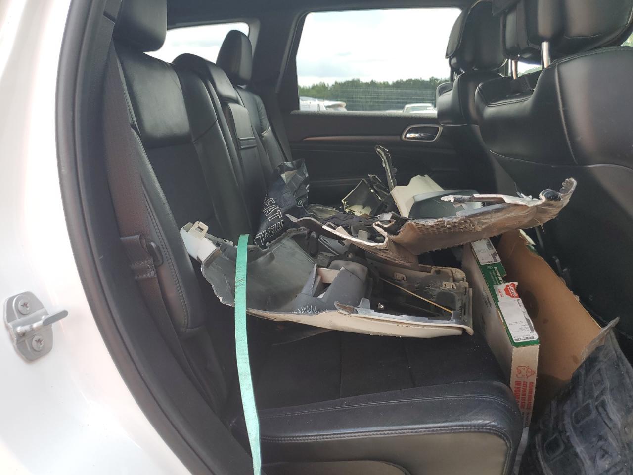 2018 Jeep Grand Cherokee Laredo VIN: 1C4RJFAG8JC378649 Lot: 70633215