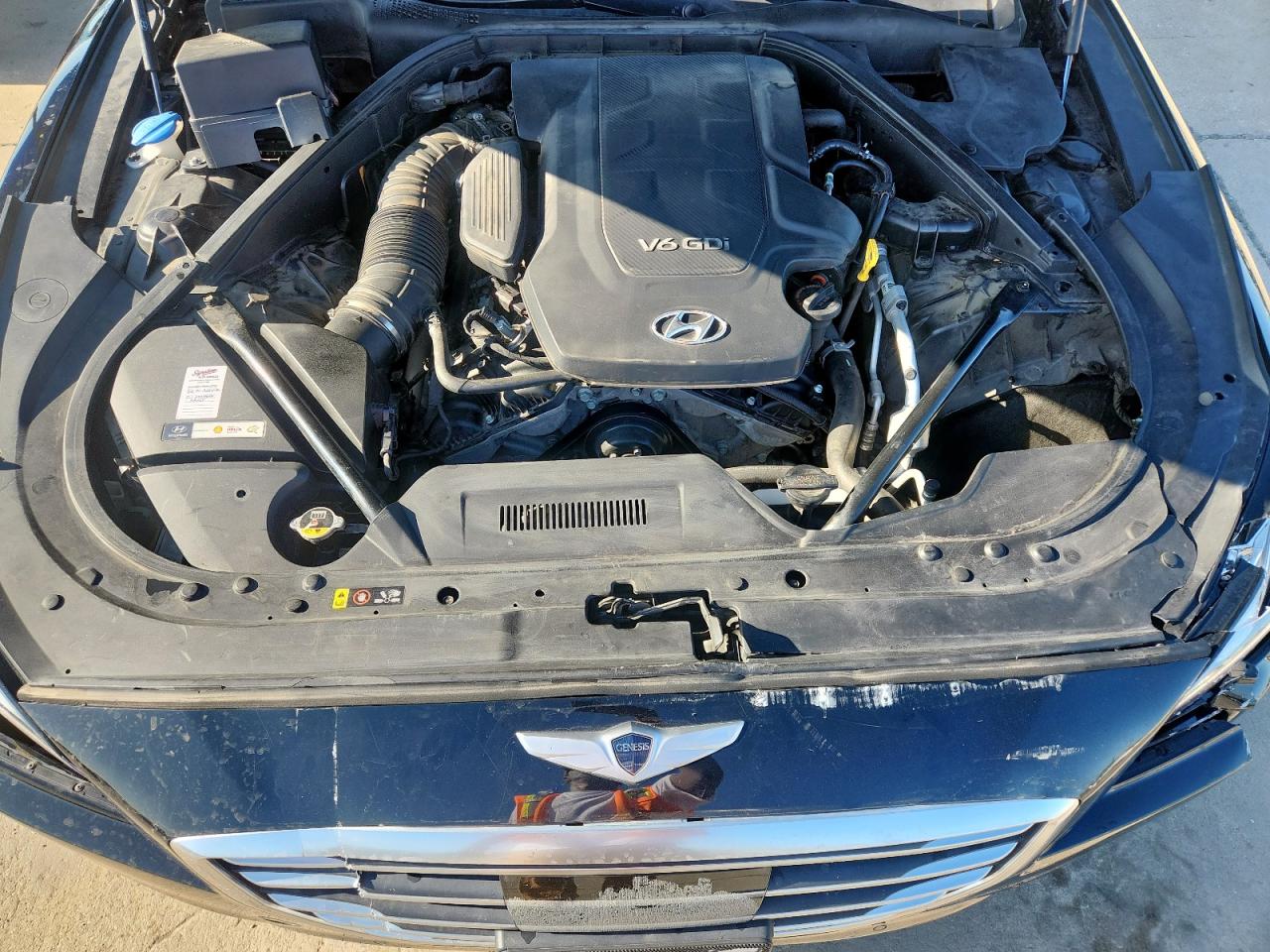 2015 Hyundai Genesis 3.8L VIN: KMHGN4JE0FU088661 Lot: 69139555