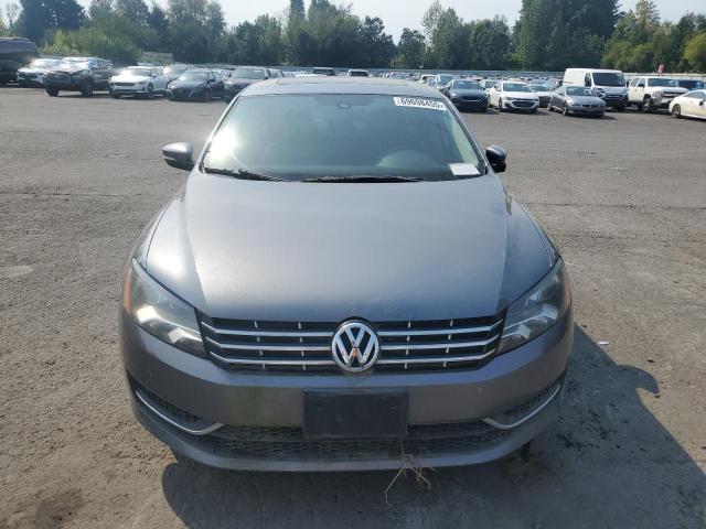 Sedans VOLKSWAGEN PASSAT 2014 Gray