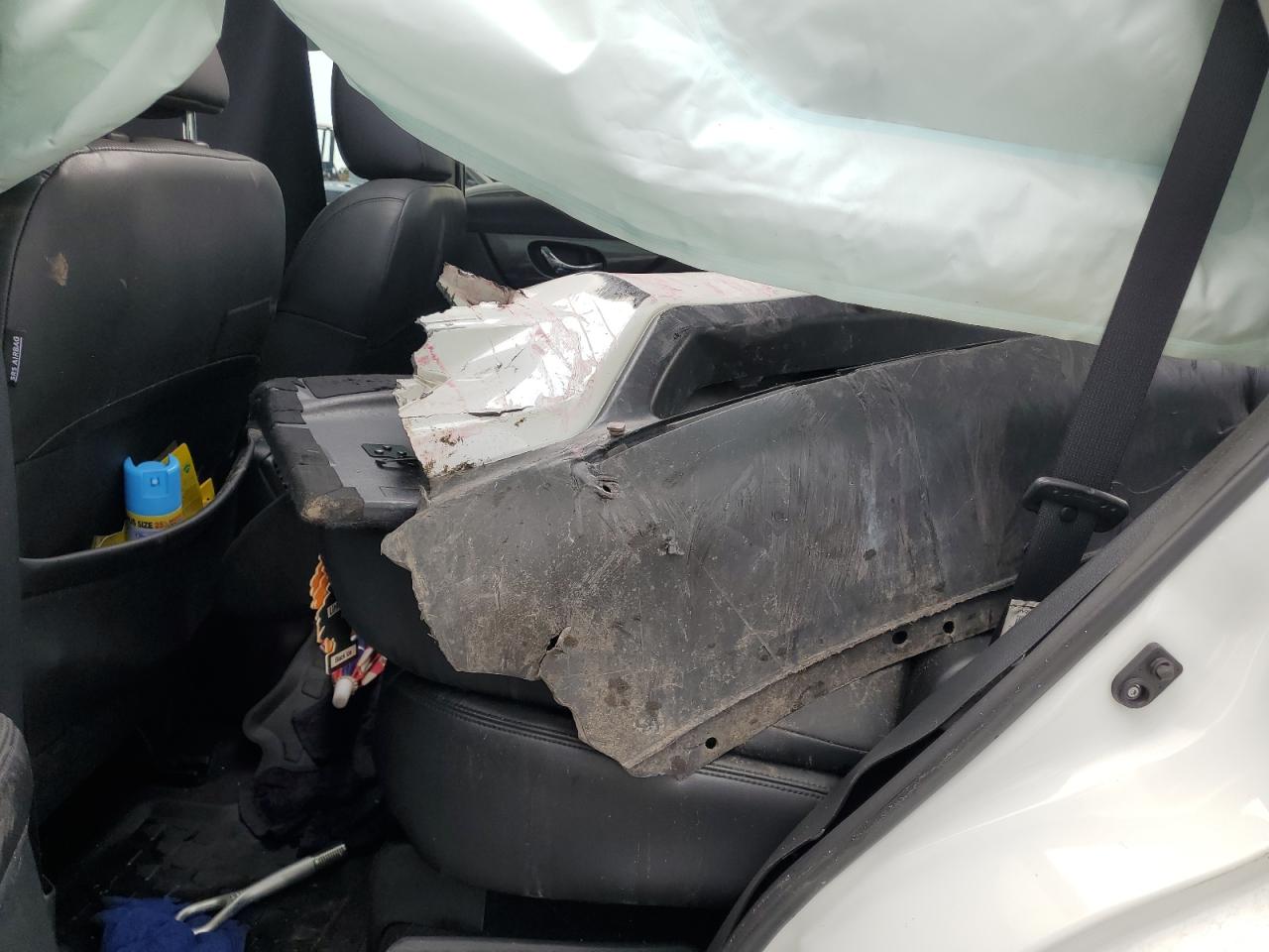 2015 Nissan Rogue S VIN: 5N1AT2MT5FC837048 Lot: 68813135