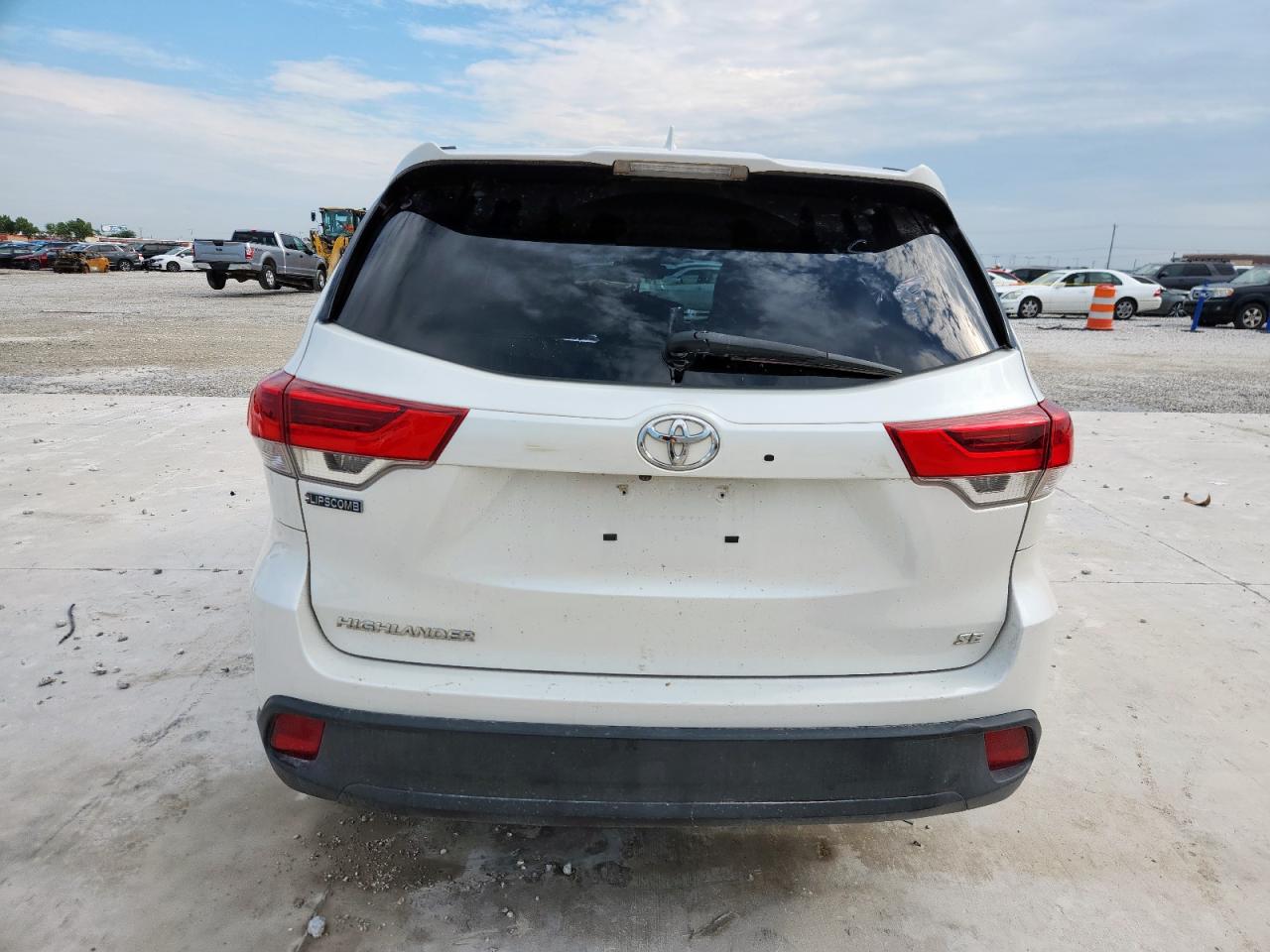 2018 Toyota Highlander Se VIN: 5TDKZRFH2JS541078 Lot: 69371435
