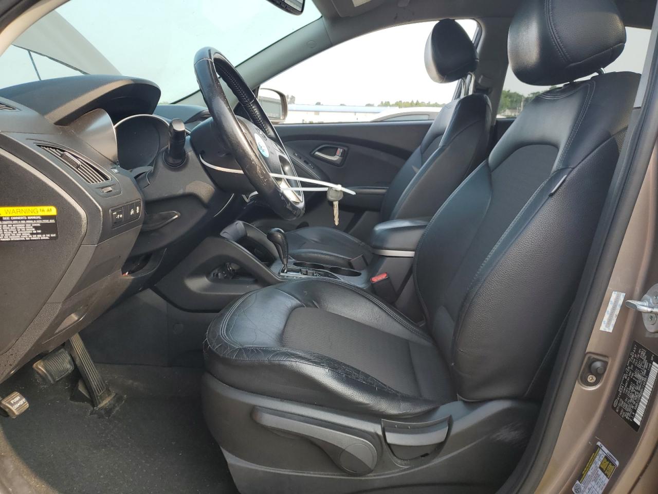 KM8JU3AC6BU196861 2011 Hyundai Tucson Gls