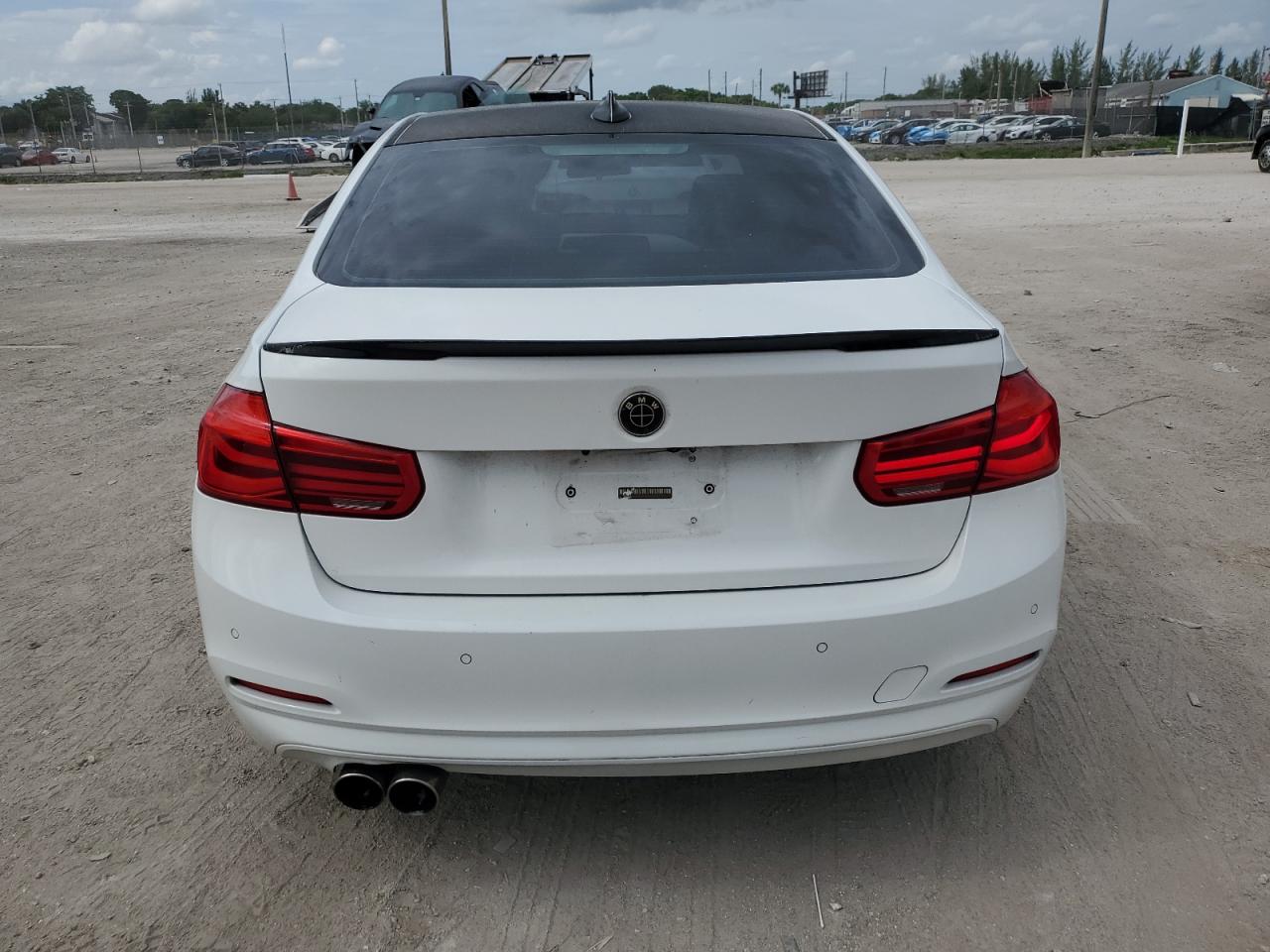 2017 BMW 320 I VIN: WBA8E1G55HNU13295 Lot: 70634055