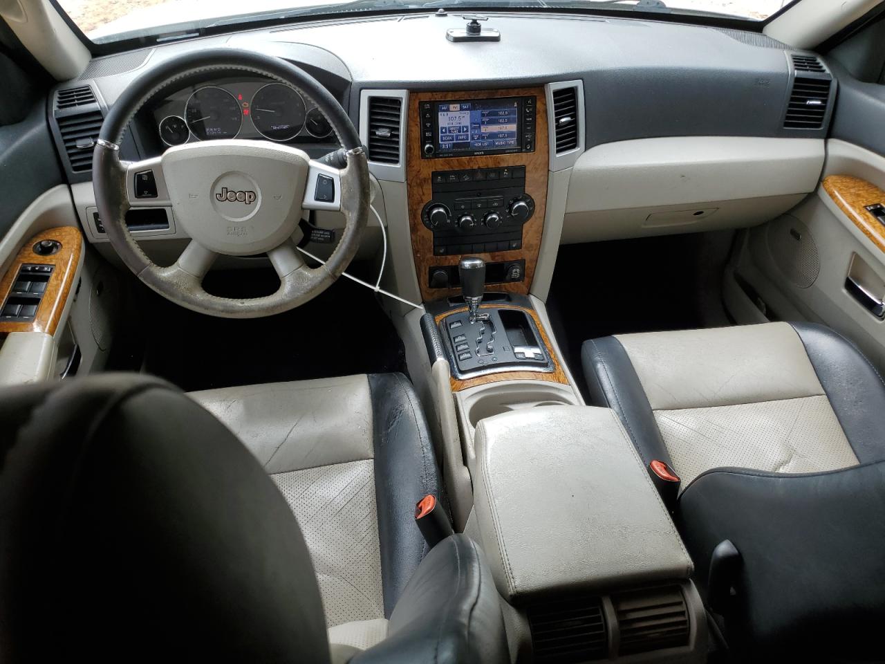 1J8HR58228C192083 2008 Jeep Grand Cherokee Limited