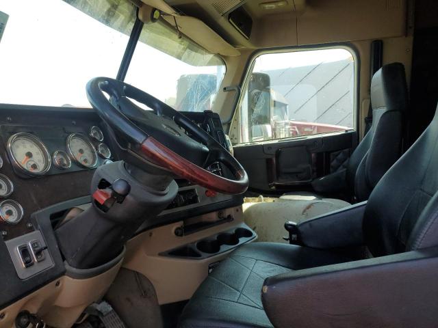 2016 FREIGHTLINER CONVENTION - TRUCKS SEMI TRUCK