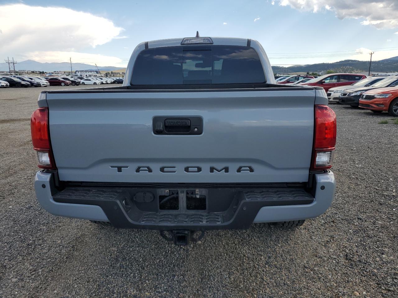 2018 Toyota Tacoma Double Cab VIN: 3TMCZ5AN2JM182535 Lot: 68710905