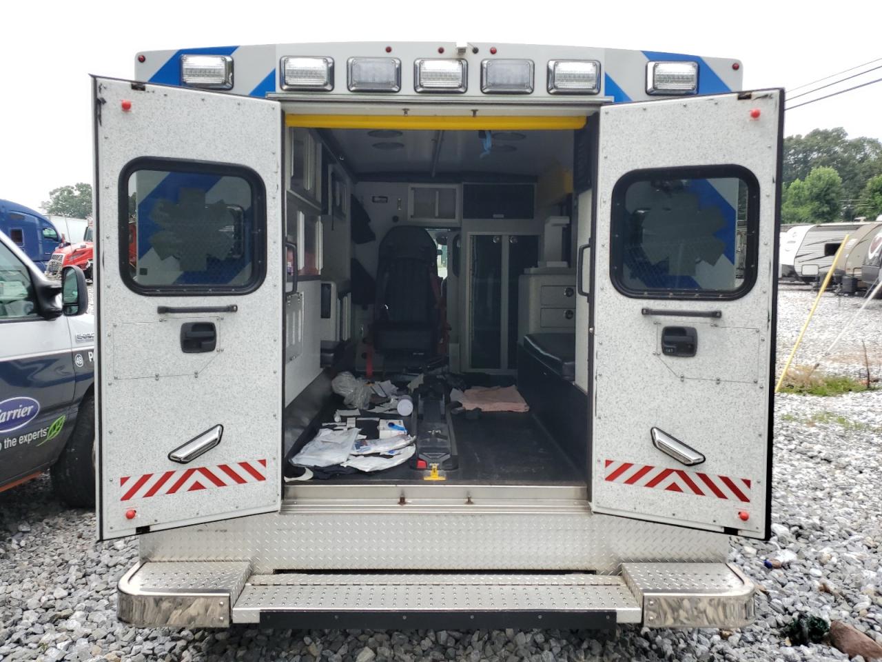 2017 Ford Econoline E350 Super Duty Cutaway Van VIN: 1FDWE3FS1HDC37893 Lot: 67583325