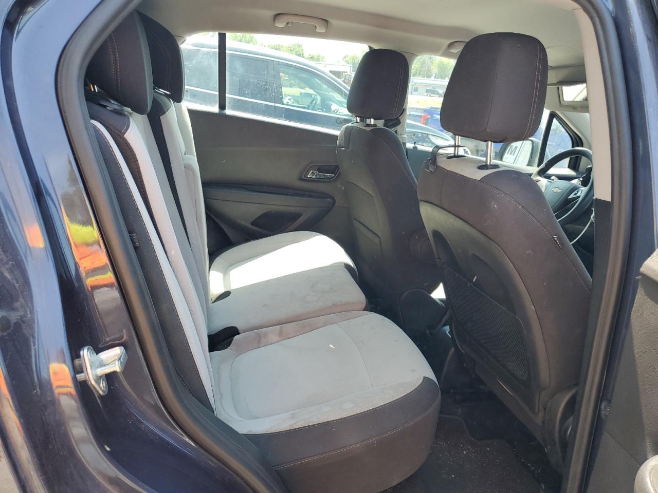 2019 Chevrolet Trax Ls VIN: 3GNCJKSB5KL115663 Lot: 67914755