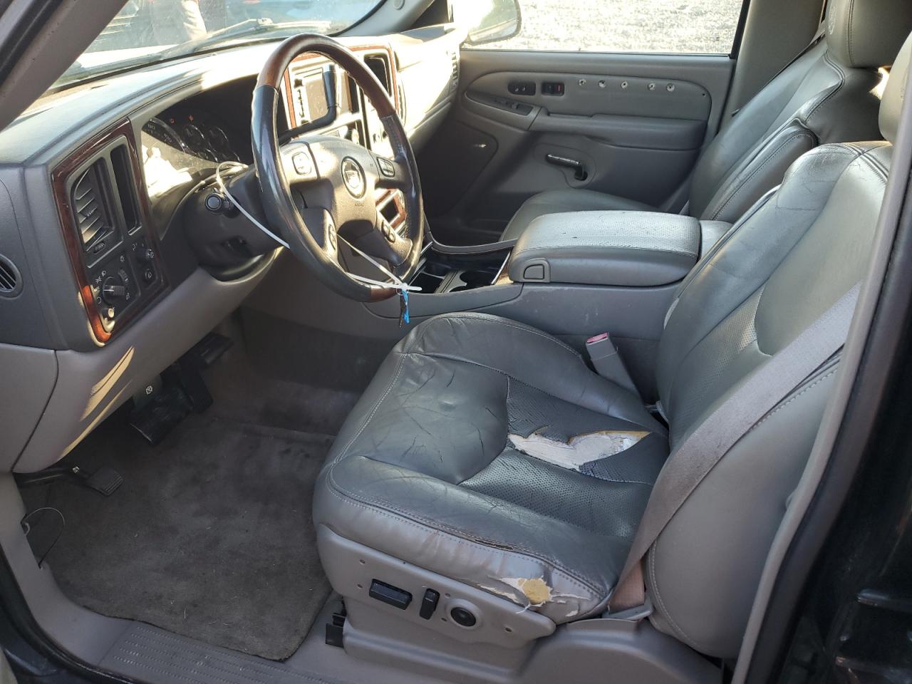 2005 Cadillac Escalade Esv VIN: 3GYFK66N05G198098 Lot: 70333505