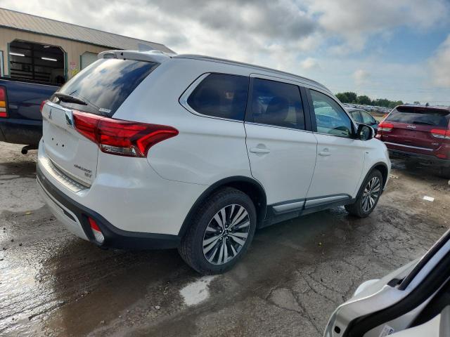  MITSUBISHI OUTLANDER 2019 Белы